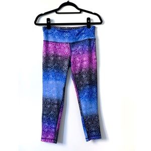 90 DEGREE GEOMETRIC OMBRE 3/4 Leggings
